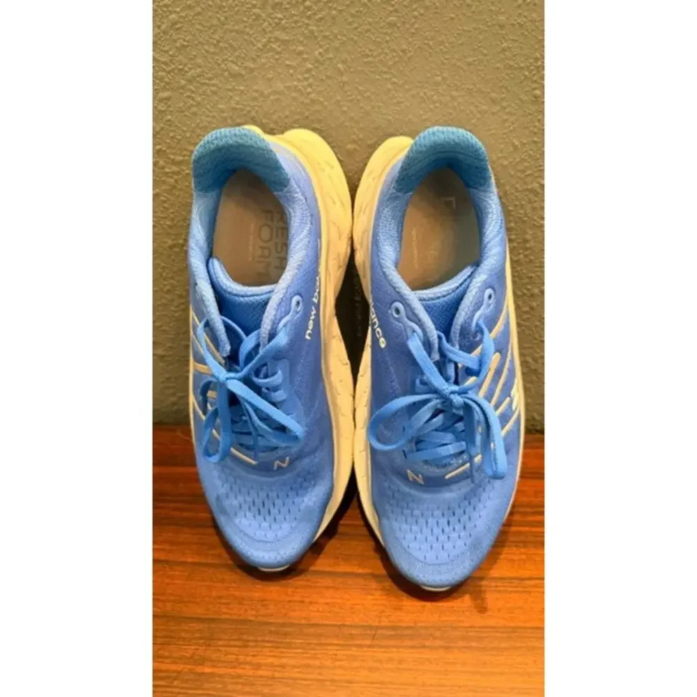 New Balance Womens Vibrant Blue Size 8.5 Fresh Foam Run Shoe